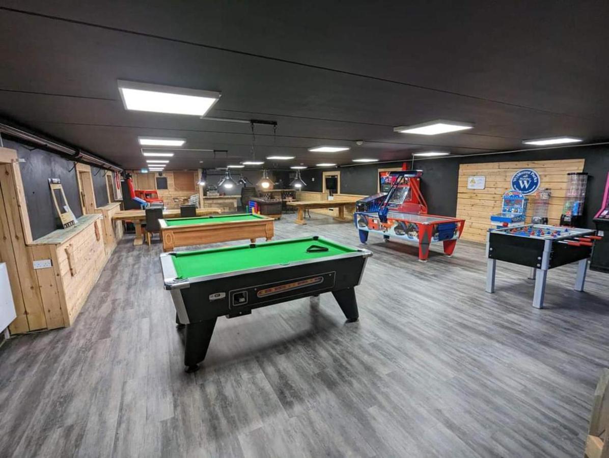 Apple Tree Lodge Hot Tub 3 Bedroom 2 Bars มอร์เพท ภายนอก รูปภาพ